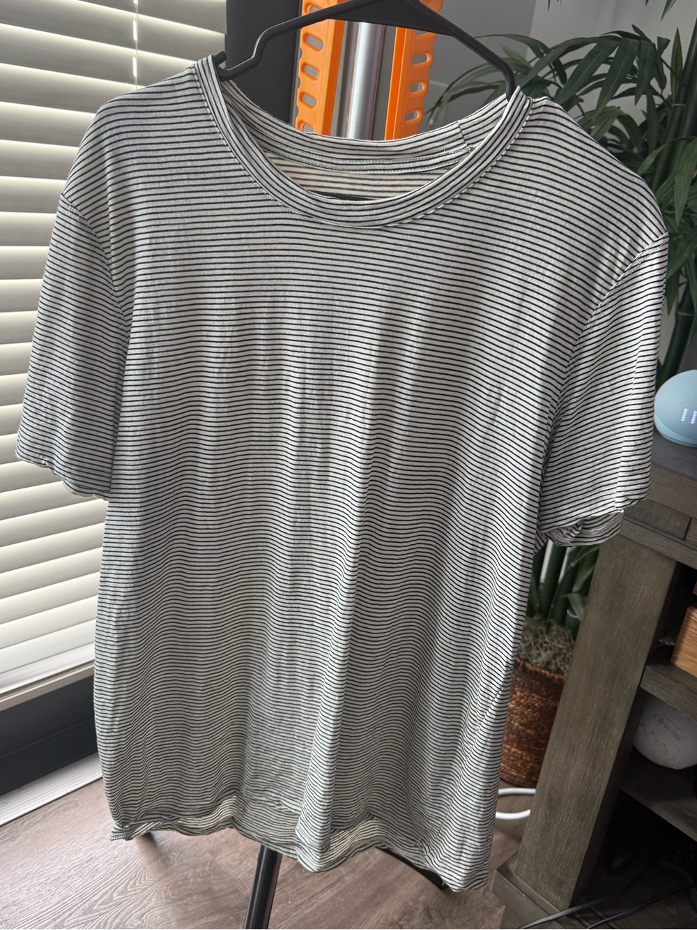 Olivers Men's Black & White Striped Crewneck T-Shirt